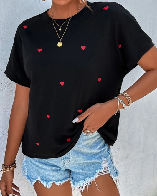 BLACK T-SHIRT ( RED HEARTS ALL OVER)