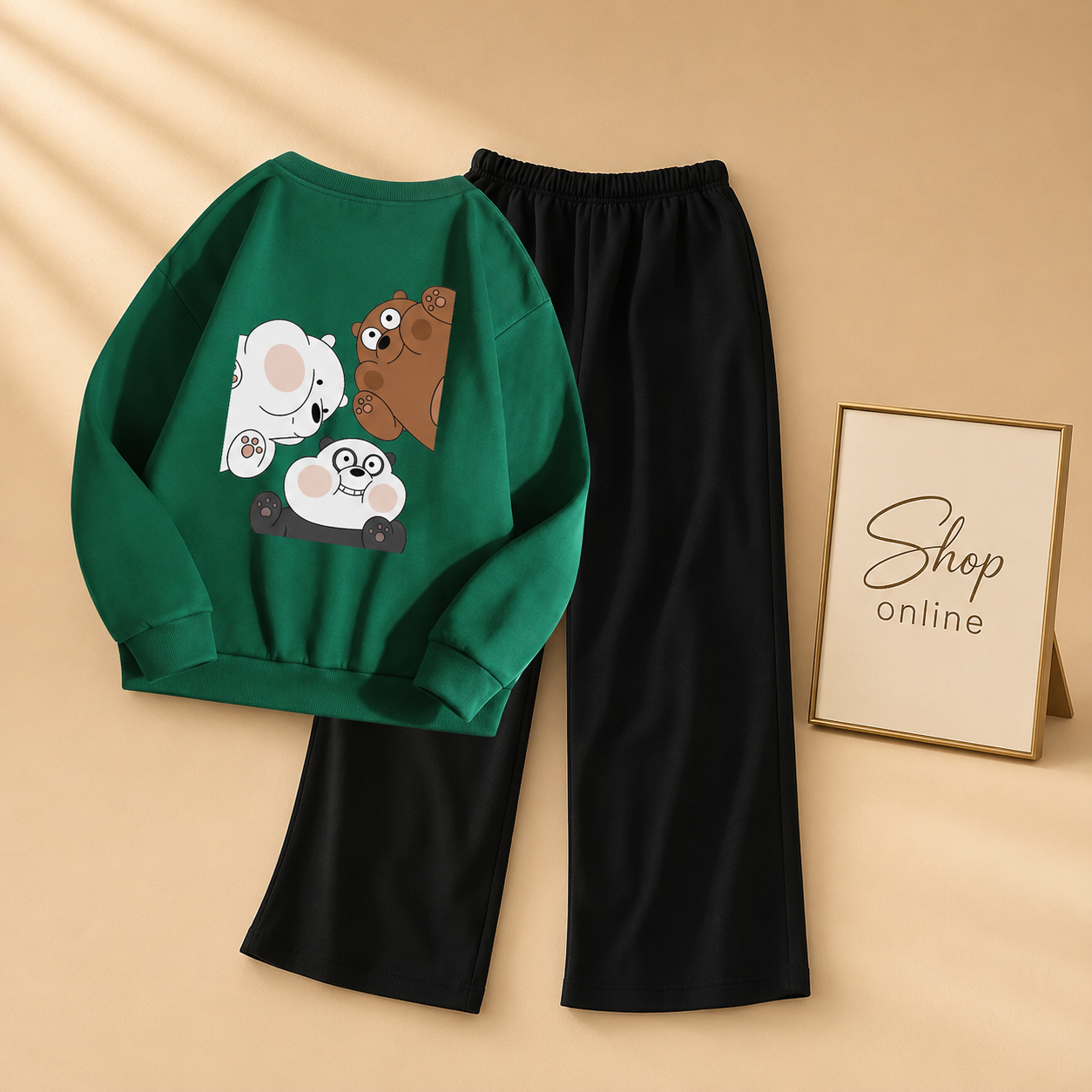 BOTTLE GREEN SWEATSHIRT BOX BEAR WITH FLAPPER