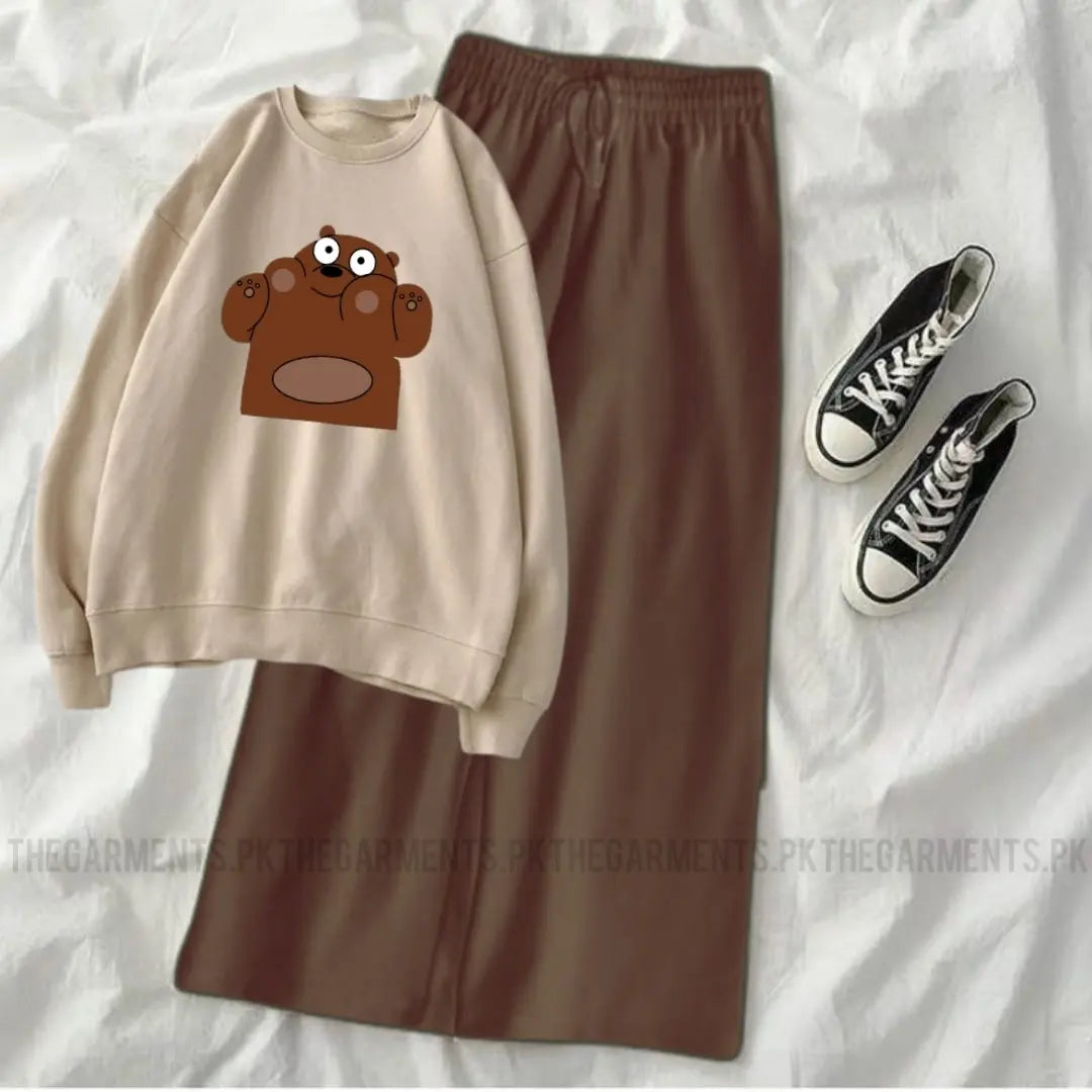 BEIGE SWEATSHIRT( BROWN BLUSHING BEAR) WITH BROWN FLAPPER