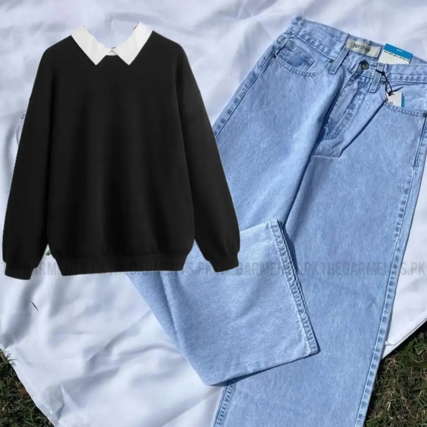 BLACK COLLAR SWEATSHIRT WITH SKY ICY BLUE WIDE LEG JEANS