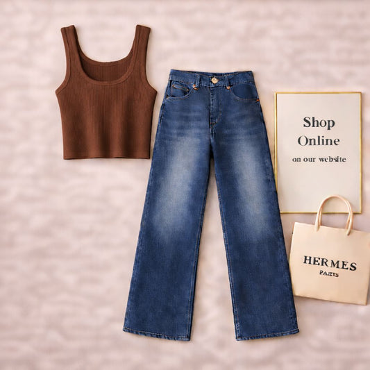 BROWN TANKTOP WITH DARK BLUE WIDE LEG JEANS